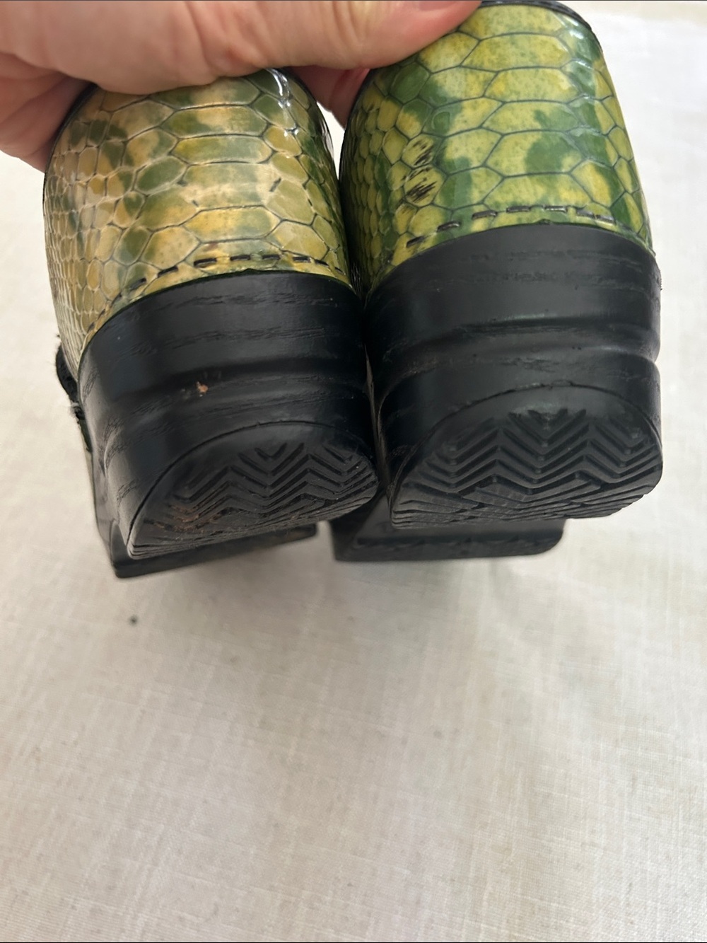 Dansko Professional Python Patent Green Clogs Women's Size 39 Snakeskin Leather - Picture 8 of 14